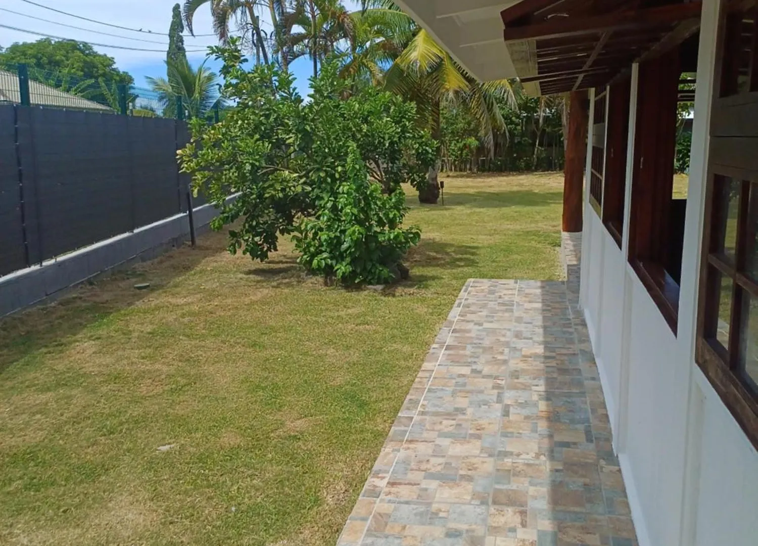 Villa Tmk Lodge Haapiti Semesterbostad